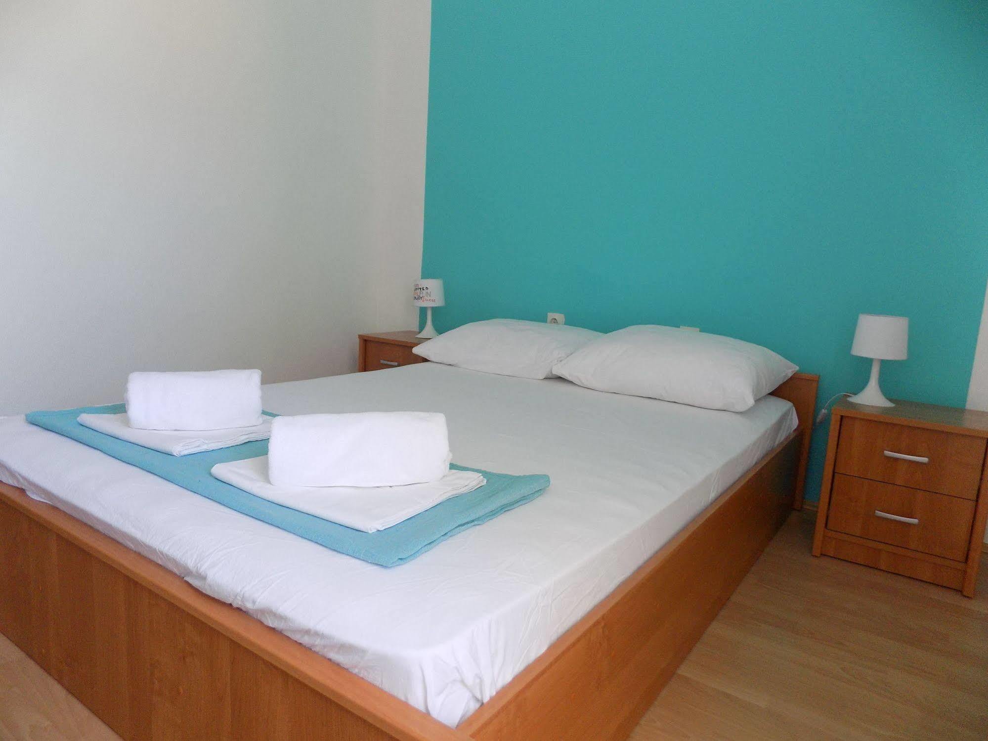 Apartments Galeb Pag - Beach Паг Экстерьер фото